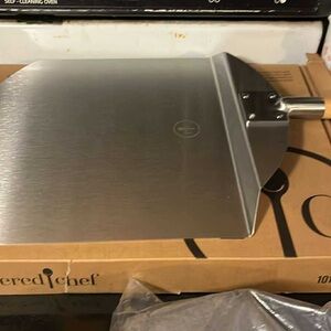 Pampered Chef Silver Pizza Paddle